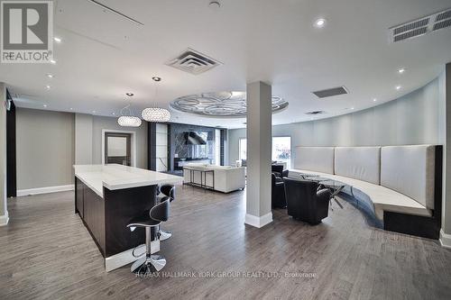 303 - 15277 Yonge Street, Aurora, ON - Indoor Photo Showing Other Room