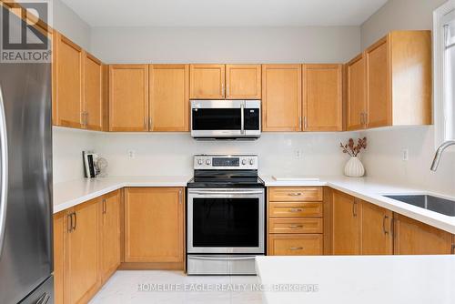 560 Summeridge Drive, Vaughan, ON - Indoor Photo Showing Kitchen