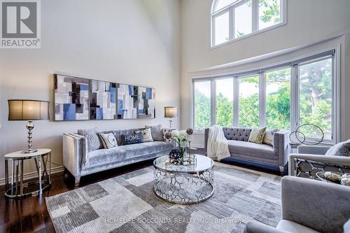 42 Pagnello Crescent, Markham, ON - Indoor Photo Showing Living Room