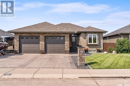 10 Belmont Crescent Sw, Moose Jaw, SK - Outdoor With Facade