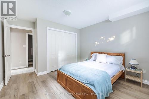 38 Crompton Drive, Barrie (Little Lake), ON - Indoor Photo Showing Bedroom