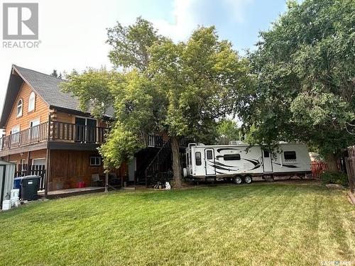 206 Lorraine Street, Weyburn, SK - Outdoor With Deck Patio Veranda