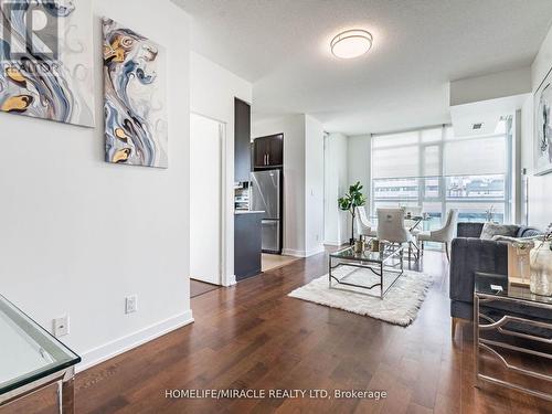 808 - 4065 Brickstone Mews E, Mississauga (City Centre), ON - Indoor Photo Showing Living Room