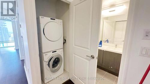 3504 - 8 The Esplanade, Toronto, ON - Indoor Photo Showing Laundry Room