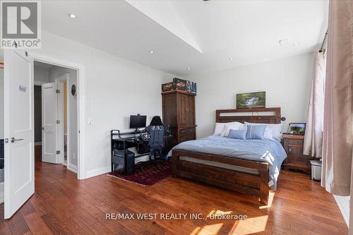 2788 Tallberg Court, Mississauga, ON - Indoor Photo Showing Bedroom