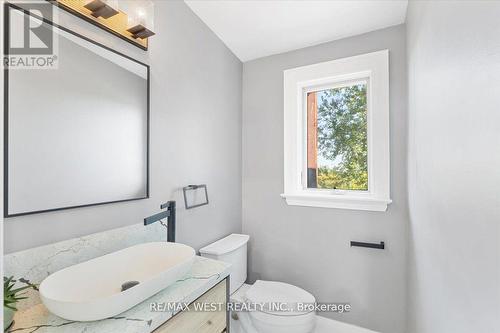 2788 Tallberg Court, Mississauga, ON - Indoor Photo Showing Bathroom