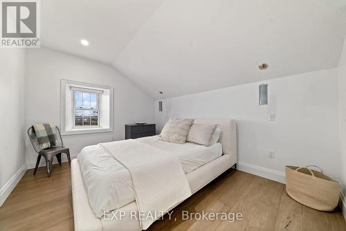 60 Bakker Road, Prince Edward County (Hillier), ON - Indoor Photo Showing Bedroom