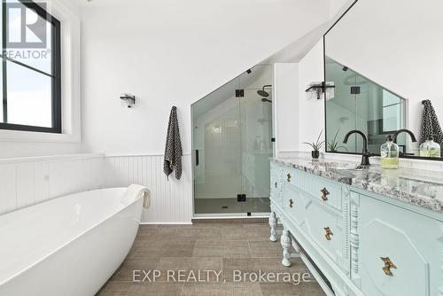 60 Bakker Road, Prince Edward County (Hillier), ON - Indoor Photo Showing Bathroom