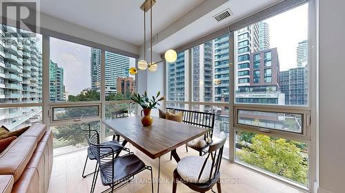 314 - 70 Roehampton Avenue, Toronto (Mount Pleasant West), ON - Indoor Photo Showing Dining Room