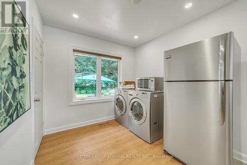 697 George Street, Burlington (Brant), ON - Indoor Photo Showing Laundry Room