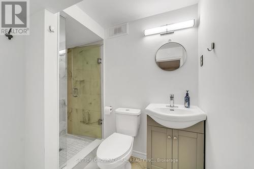 697 George Street, Burlington (Brant), ON - Indoor Photo Showing Bathroom