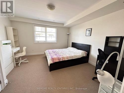 2097 Queensborough Gate, Mississauga, ON - Indoor Photo Showing Bedroom