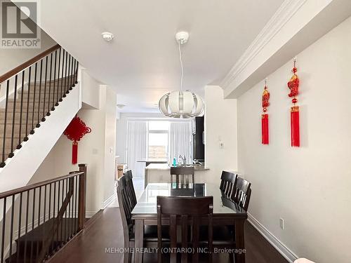 2097 Queensborough Gate, Mississauga, ON - Indoor Photo Showing Dining Room