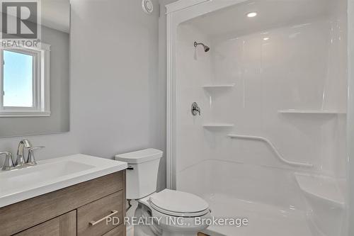 8 Acrevale Road, Kawartha Lakes, ON - Indoor Photo Showing Bathroom