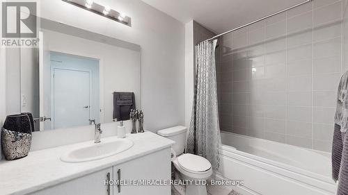 308 - 3401 Ridgeway Drive, Mississauga (Erin Mills), ON - Indoor Photo Showing Bathroom