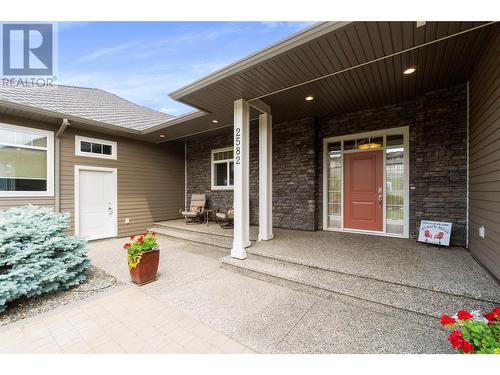 2582 St Andrews Street, Blind Bay, BC - Outdoor