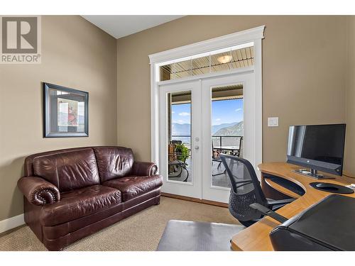 2582 St Andrews Street, Blind Bay, BC - Indoor