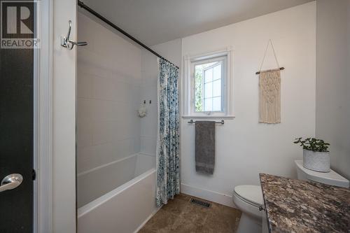 11140 Harold Drive, Prince George, BC - Indoor Photo Showing Bathroom