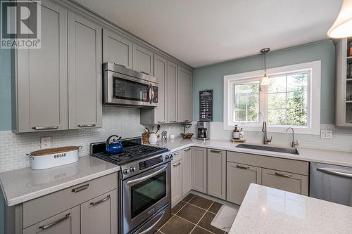 11140 Harold Drive, Prince George, BC - Indoor Photo Showing Kitchen