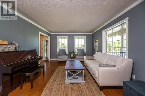 11140 Harold Drive, Prince George, BC - Indoor Photo Showing Living Room