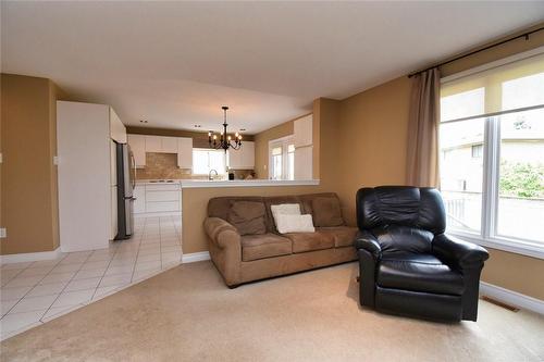 43 Glenayr Street, Hamilton, ON - Indoor Photo Showing Living Room