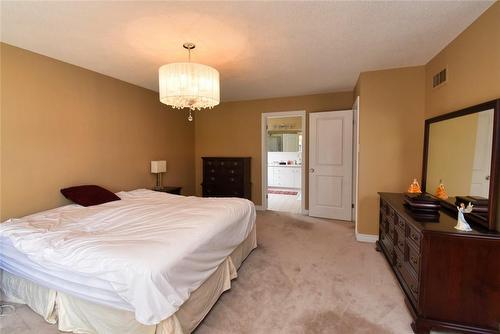 43 Glenayr Street, Hamilton, ON - Indoor Photo Showing Bedroom