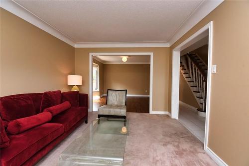 43 Glenayr Street, Hamilton, ON - Indoor Photo Showing Living Room