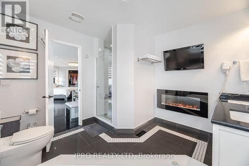 923 Bristol Road W, Mississauga (East Credit), ON - Indoor With Fireplace