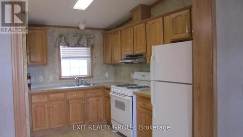 #5-152 Concession Road 11 W, Trent Hills (Hastings), ON - Indoor Photo Showing Kitchen With Double Sink