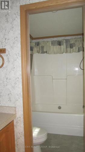 #5-152 Concession Road 11 W, Trent Hills (Hastings), ON - Indoor Photo Showing Bathroom