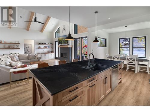 10833 Hare Road, Lake Country, BC - Indoor Photo Showing Kitchen