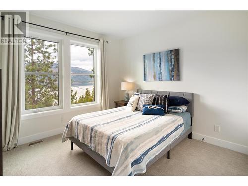 10833 Hare Road, Lake Country, BC - Indoor Photo Showing Bedroom