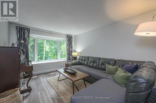 29 - 9 Ailsa Place, London, ON - Indoor Photo Showing Living Room