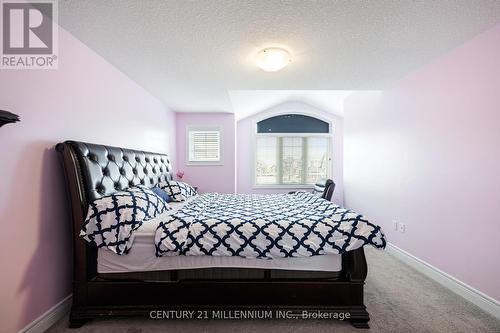 28 Sparrow Crescent, East Luther Grand Valley (Grand Valley), ON - Indoor Photo Showing Bedroom