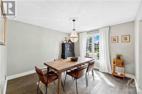 13 Beechmont Crescent, Ottawa, ON - Indoor Photo Showing Dining Room