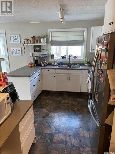 334 Swaan Street, Porcupine Plain, SK - Indoor Photo Showing Kitchen With Double Sink