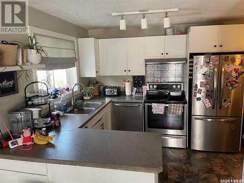 334 Swaan Street, Porcupine Plain, SK - Indoor Photo Showing Kitchen With Double Sink