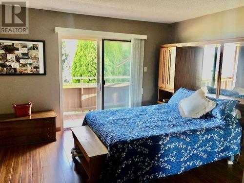 4980 Chute Lake Road, Kelowna, BC - Indoor Photo Showing Bedroom