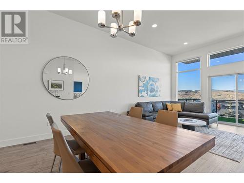 1000 Mt Robson Place Unit# 9 Lot# 15, Vernon, BC - Indoor Photo Showing Living Room