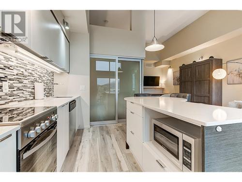 1350 St. Paul Street Unit# 603, Kelowna, BC - Indoor Photo Showing Kitchen With Upgraded Kitchen