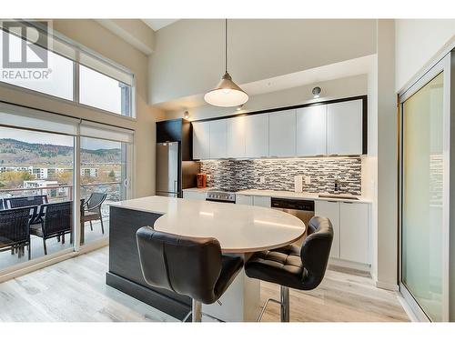 1350 St. Paul Street Unit# 603, Kelowna, BC - Indoor Photo Showing Dining Room