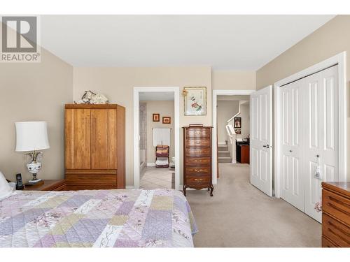 700 South Crest Drive Unit# 5 Lot# 5, Kelowna, BC - Indoor Photo Showing Bedroom