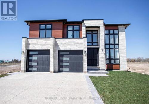 4 Five Stakes Street, Southwold (Talbotville), ON - Outdoor With Facade