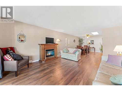 2110 Hoy Street Unit# 308, Kelowna, BC - Indoor Photo Showing Living Room With Fireplace