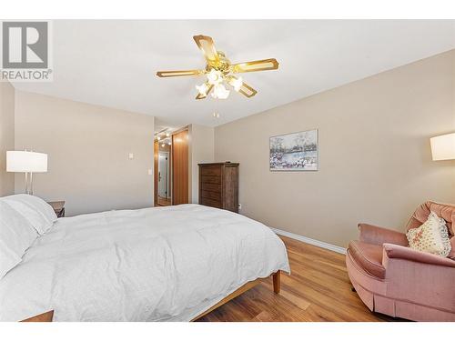 2110 Hoy Street Unit# 308, Kelowna, BC - Indoor Photo Showing Bedroom