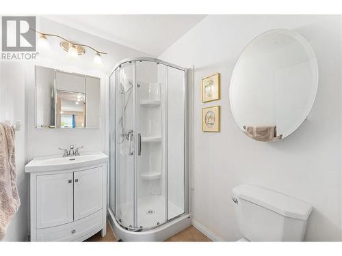 2110 Hoy Street Unit# 308, Kelowna, BC - Indoor Photo Showing Bathroom