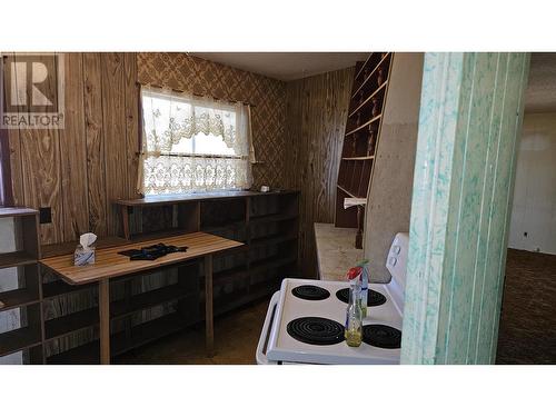 300 N Blackburn Road, Prince George, BC - Indoor Photo Showing Kitchen With Double Sink