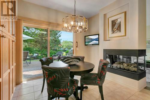 3924 Gallaghers Parkway, Kelowna, BC - Indoor Photo Showing Dining Room