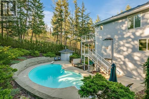 944 Purcell Court, Kelowna, BC - Outdoor With In Ground Pool