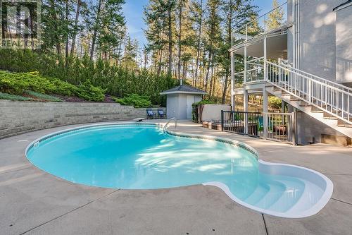 944 Purcell Court, Kelowna, BC - Outdoor With In Ground Pool With Backyard